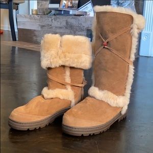 Never worn moccasin ugg boots